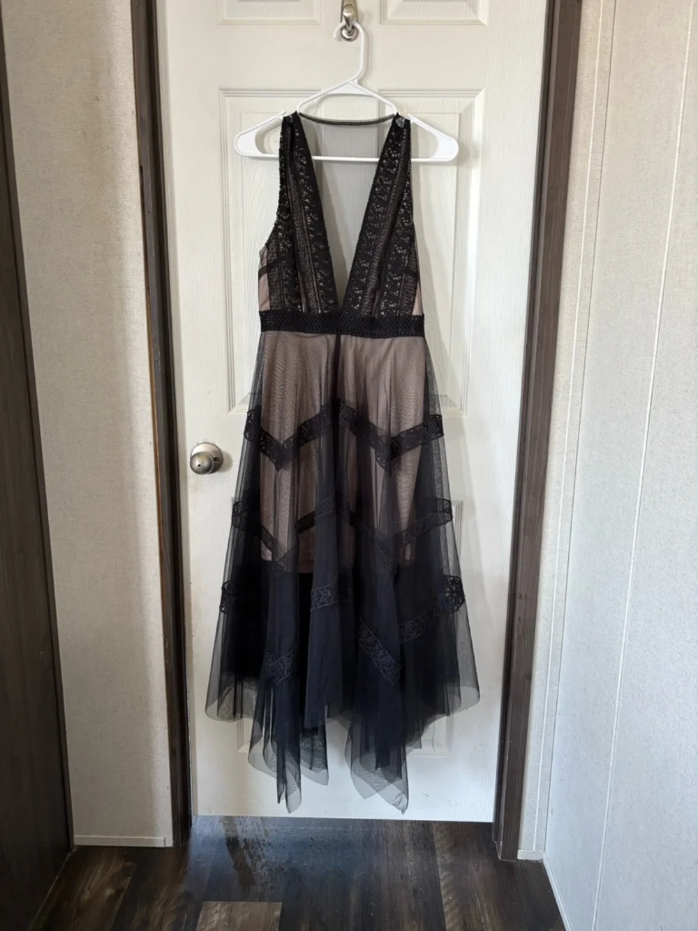 chinese dress ladies Gothic Black Strapless Evening Gown